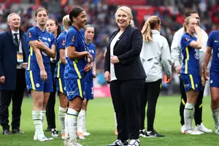 Emma Hayes, treinadora do Chelsea: “O período não é apenas doloroso, pode arruinar a carreira de uma futebolista”