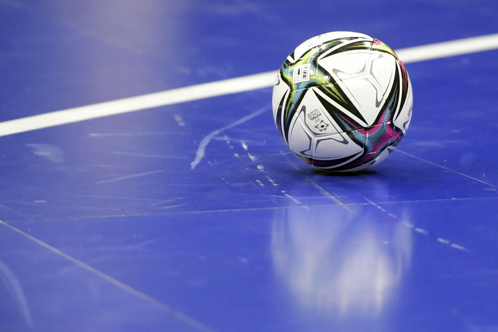 Futsal joga-se com a cabeça, não é com os pés”. Entrevista a João