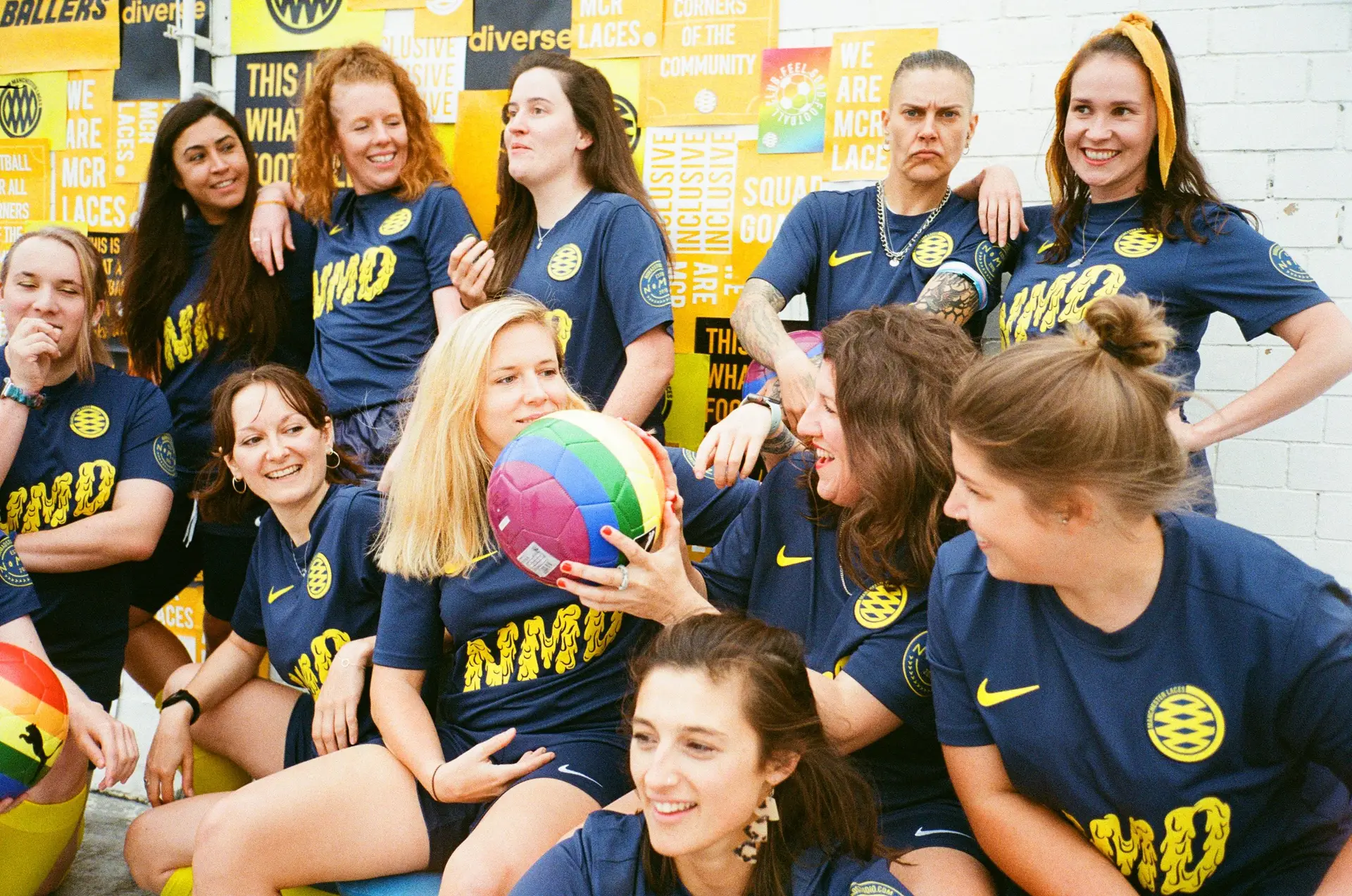 Manchester Laces, a equipa de mulheres, trans e pessoas não binárias “Há jogadoras que dizem que este clube lhes salvou a vida” Tribuna Expresso