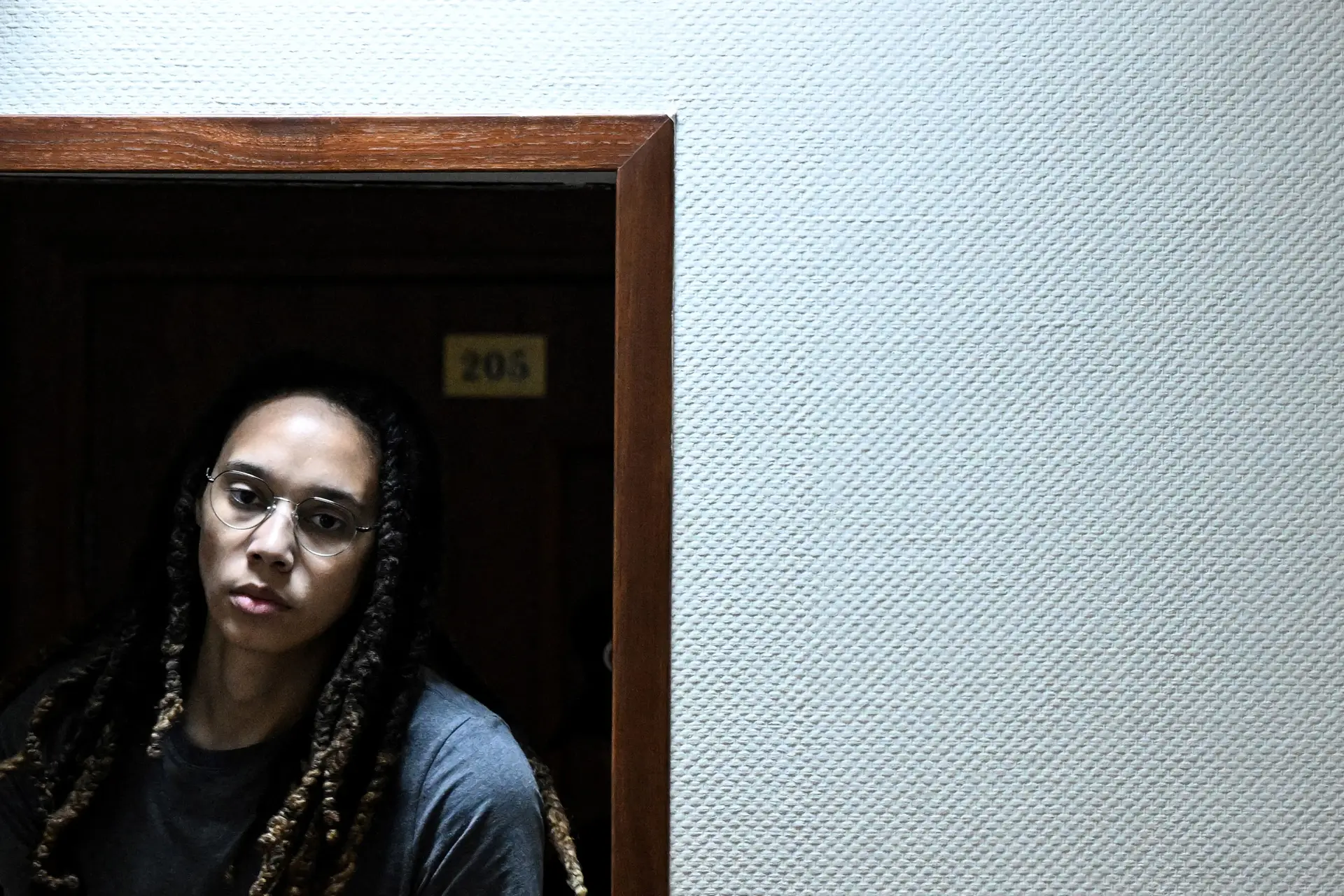 A Rússia prendeu Brittney Griner e o imbróglio diplomático adensa-se. Joe Biden critica decisão “errada” e “inaceitável”