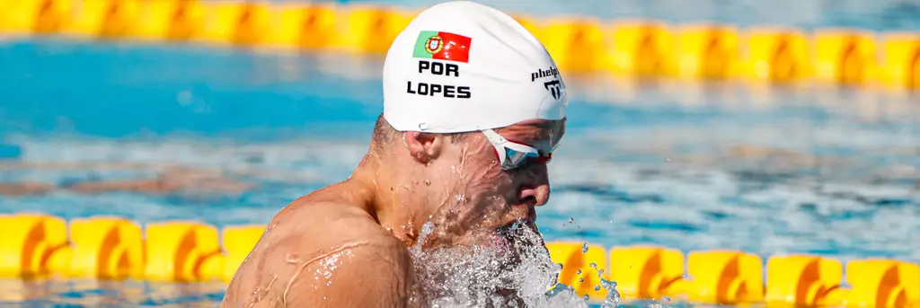 Gabriel Lopes é bronze nos 200m estilos e Portugal vence pela primeira vez duas medalhas nos Europeus de natação