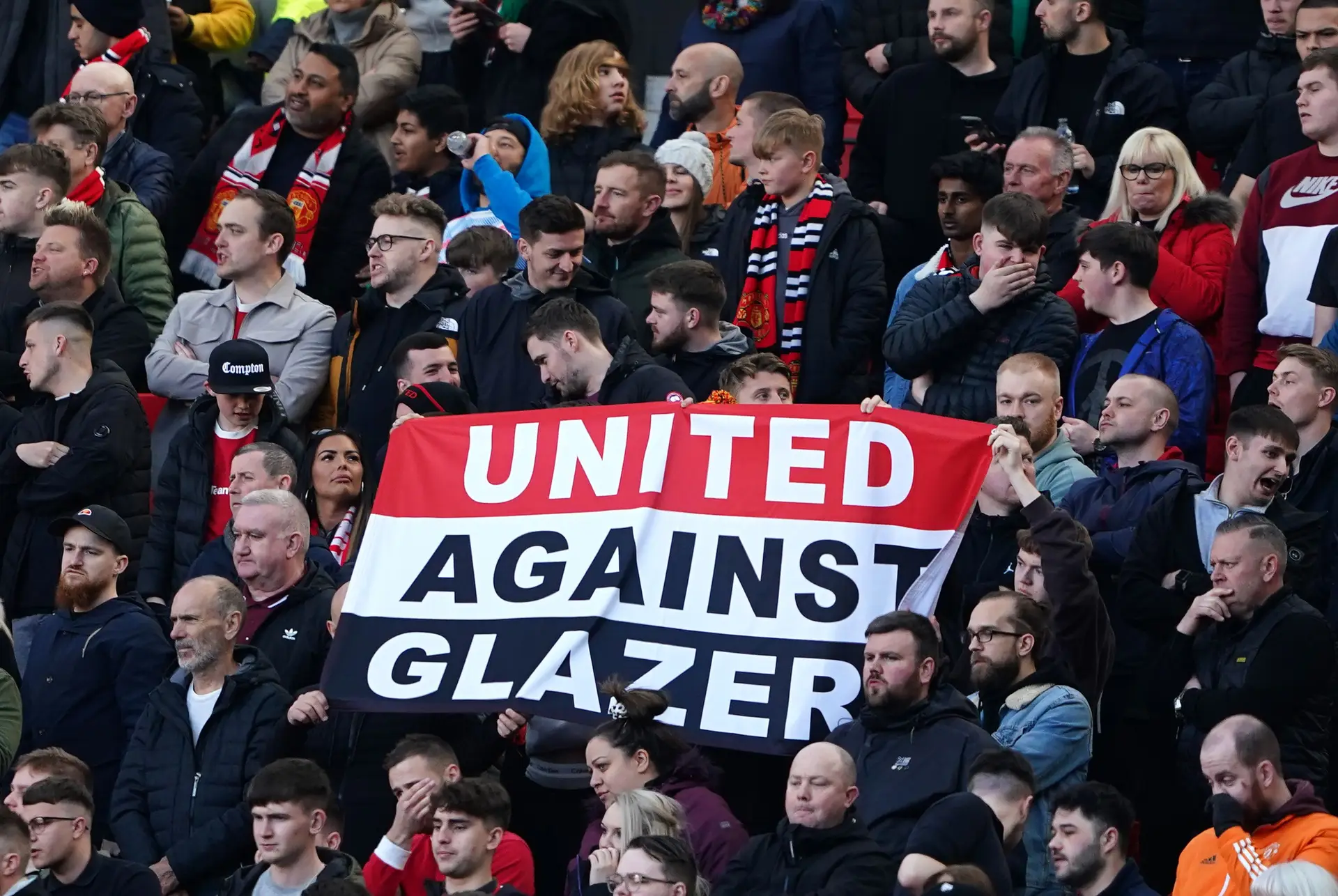 Estará o “negócio do século” no horizonte? Glazers admitem vender Manchester United (ou uma parte dele)