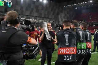 Mourinho, atual vencedor da Liga Conferência, conquistou a Taça UEFA/Liga Europa em 2003 e 2017, com FC Porto e Manchester United