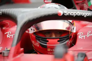 Verstappen foi o mais rápido na qualificação mas é Sainz quem vai sair na frente do GP da Bélgica