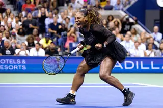 Serena Williams adiou com classe o adeus no US Open e venceu Danka Kovinic perante um público eternamente apaixonado