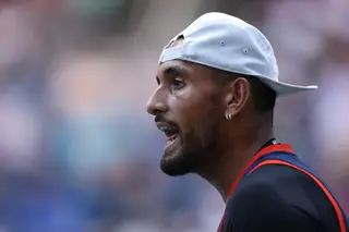 Kyrgios passou à 3.ª ronda do US Open queixando-se, com o seu vernáculo, do cheiro a marijuana: “As pessoas não sabem que tenho asma”