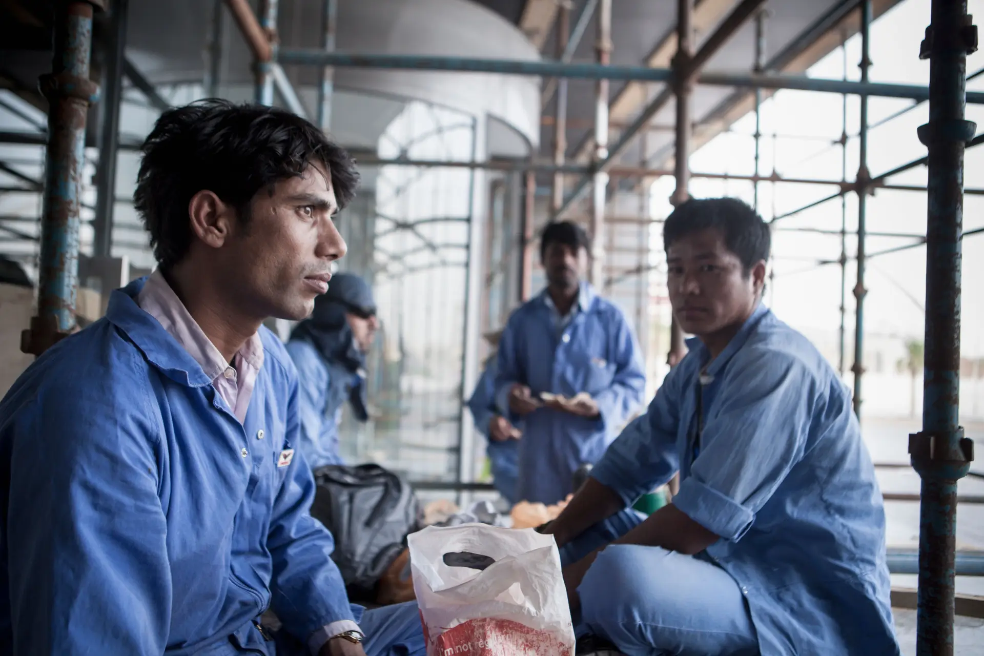Trabalhadores da construção de infra-estruturas para o Mundial em Doha, em junho de 2011