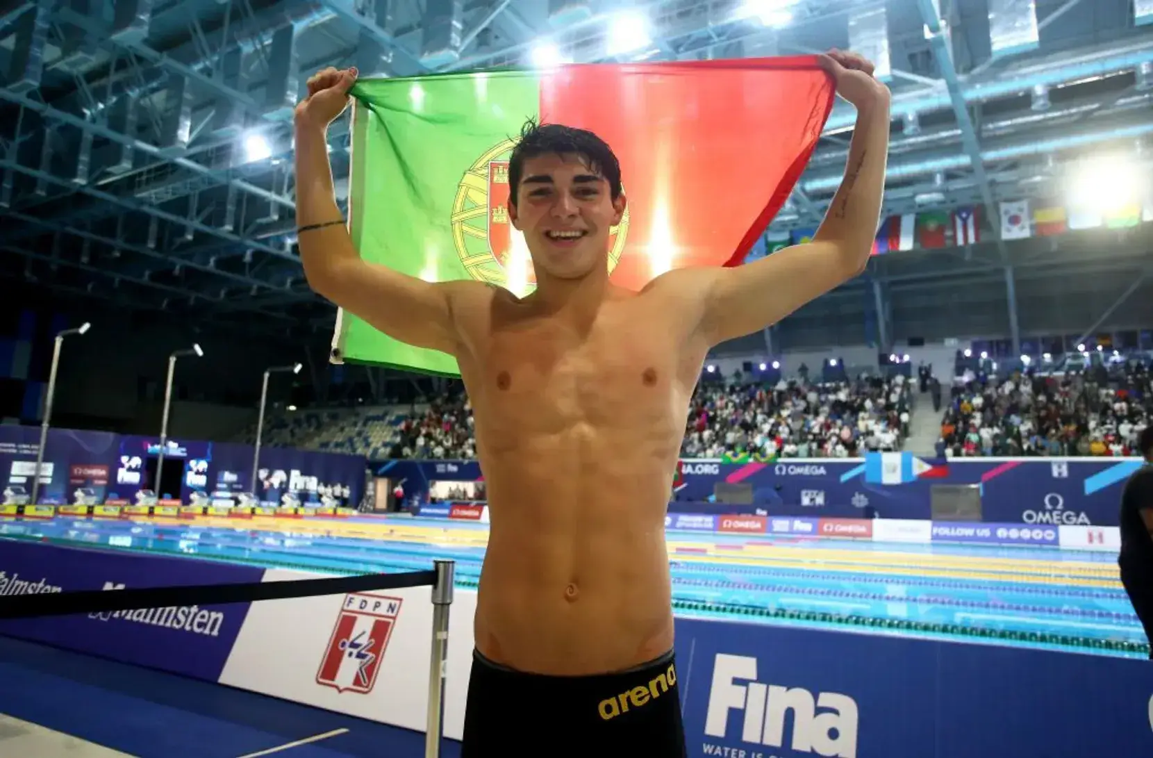 Diogo Ribeiro e um recorde mundial júnior dos 50 mariposa que queria desde os Europeus de Roma: “Esse objetivo estava na minha cabeça”