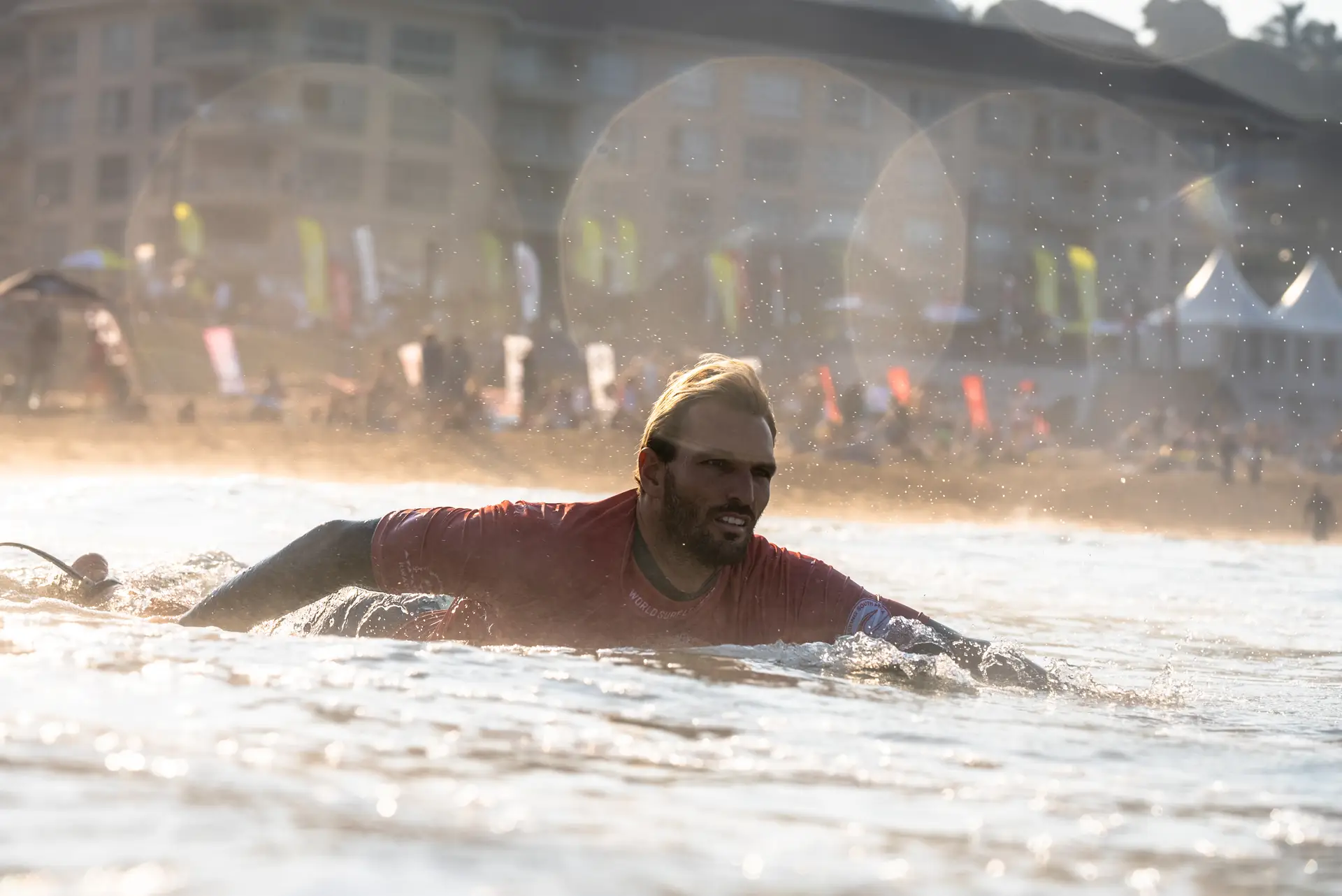 Seis surfistas portugueses nos EUA atrás da qualificação olímpica