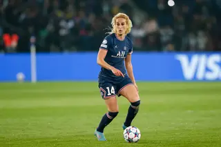 Detidos três suspeitos de envolvimento do ataque a Kheira Hamraoui, jogadora do PSG