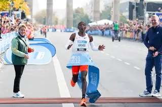Kipchoge volta a bater o recorde do mundo da maratona em Berlim