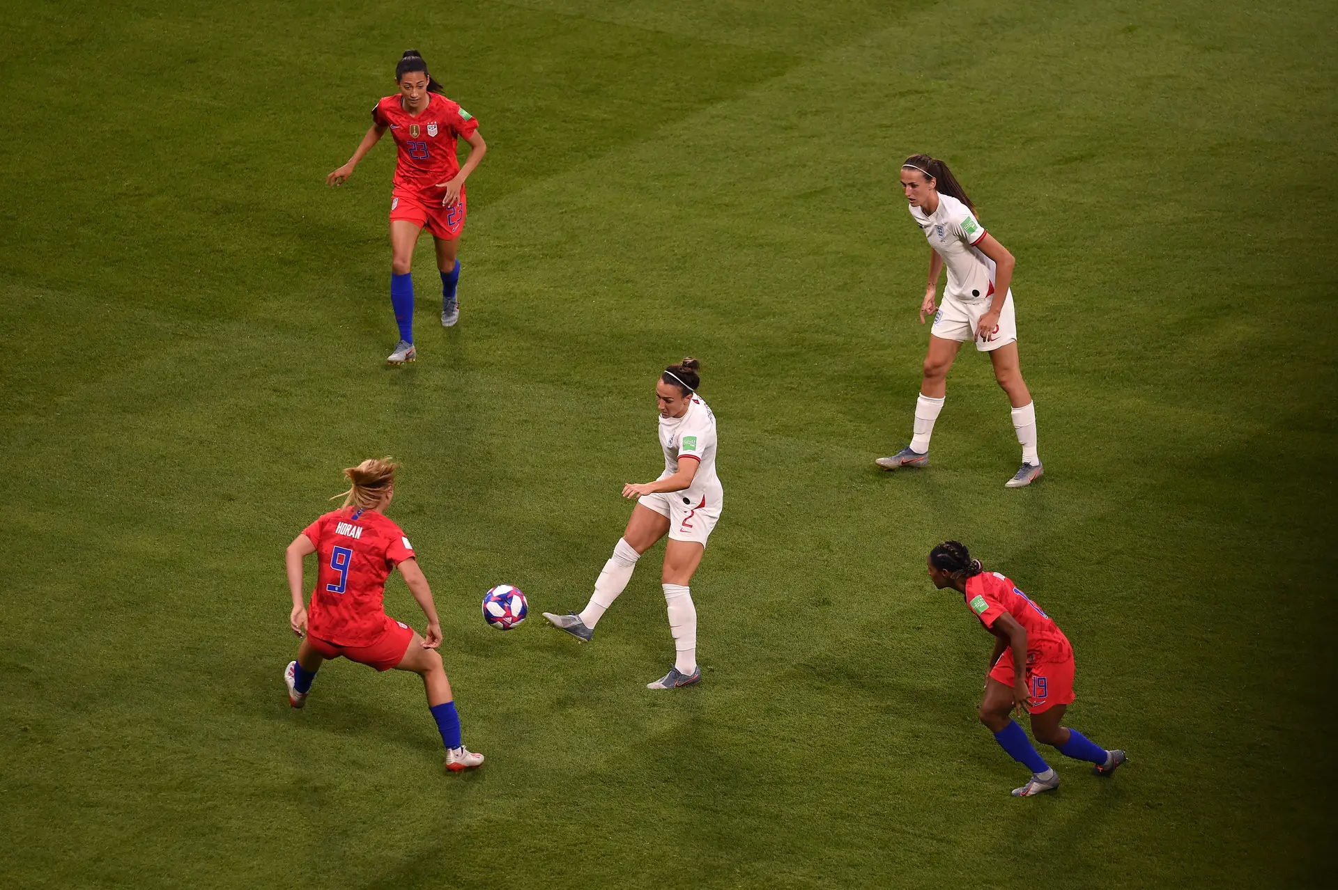 Do escândalo ao sonho: Espanha vence Inglaterra (1-0) e é campeã do Mundo