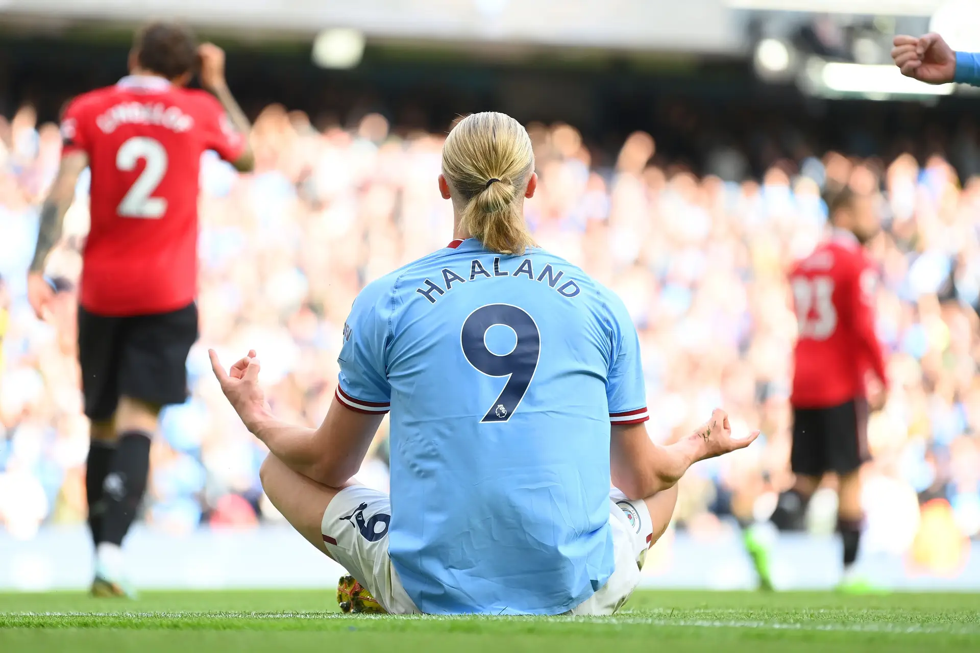 Haaland quebra mais um recorde na Premier League, mas clássico entre  Manchester City e Arsenal termina só no empate