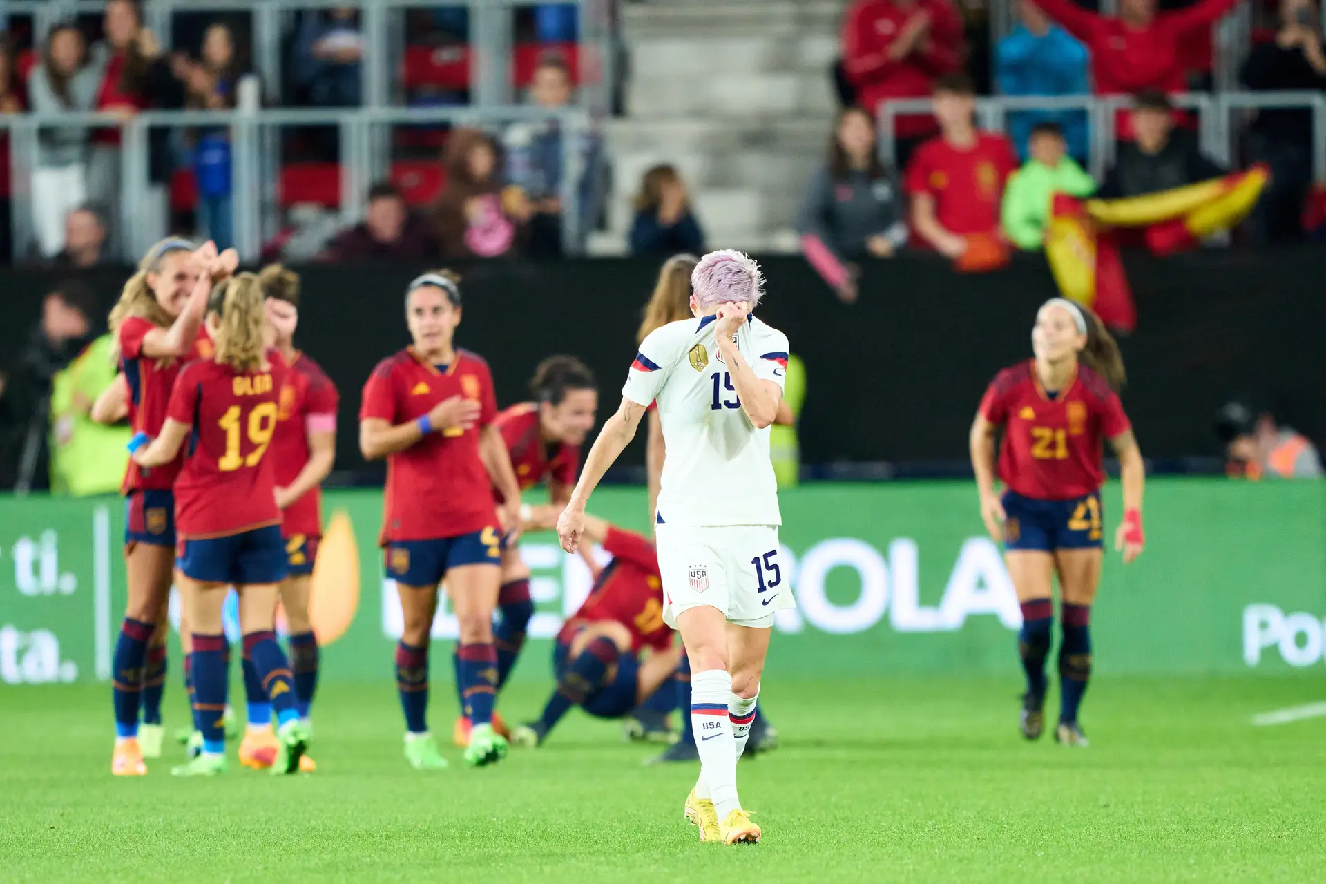 Há cinco anos que a seleção feminina dos Estados Unidos não perdia dois jogos seguidos: “Estaria a mentir se dissesse que estamos bem”