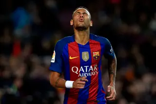 Neymar arrisca ser condenado a cinco anos de prisão por alegadas irregularidades na transferência do Santos para o Barcelona