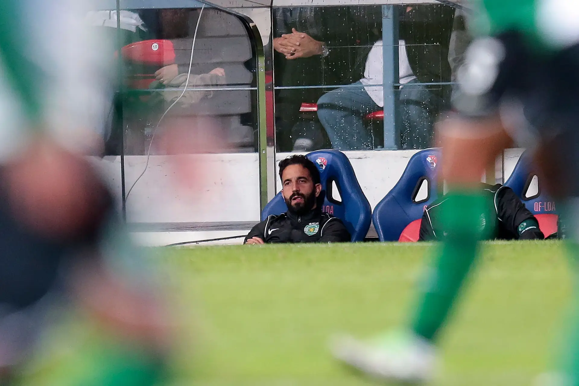 Rúben Amorim: “A eliminação é dura. Sou treinador do Sporting e isto são momentos inadmissíveis”