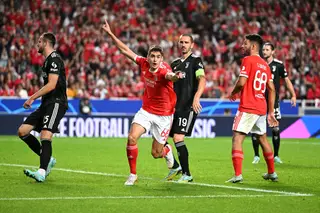 Com Bonucci a assistir, António Silva festeja o 1-0