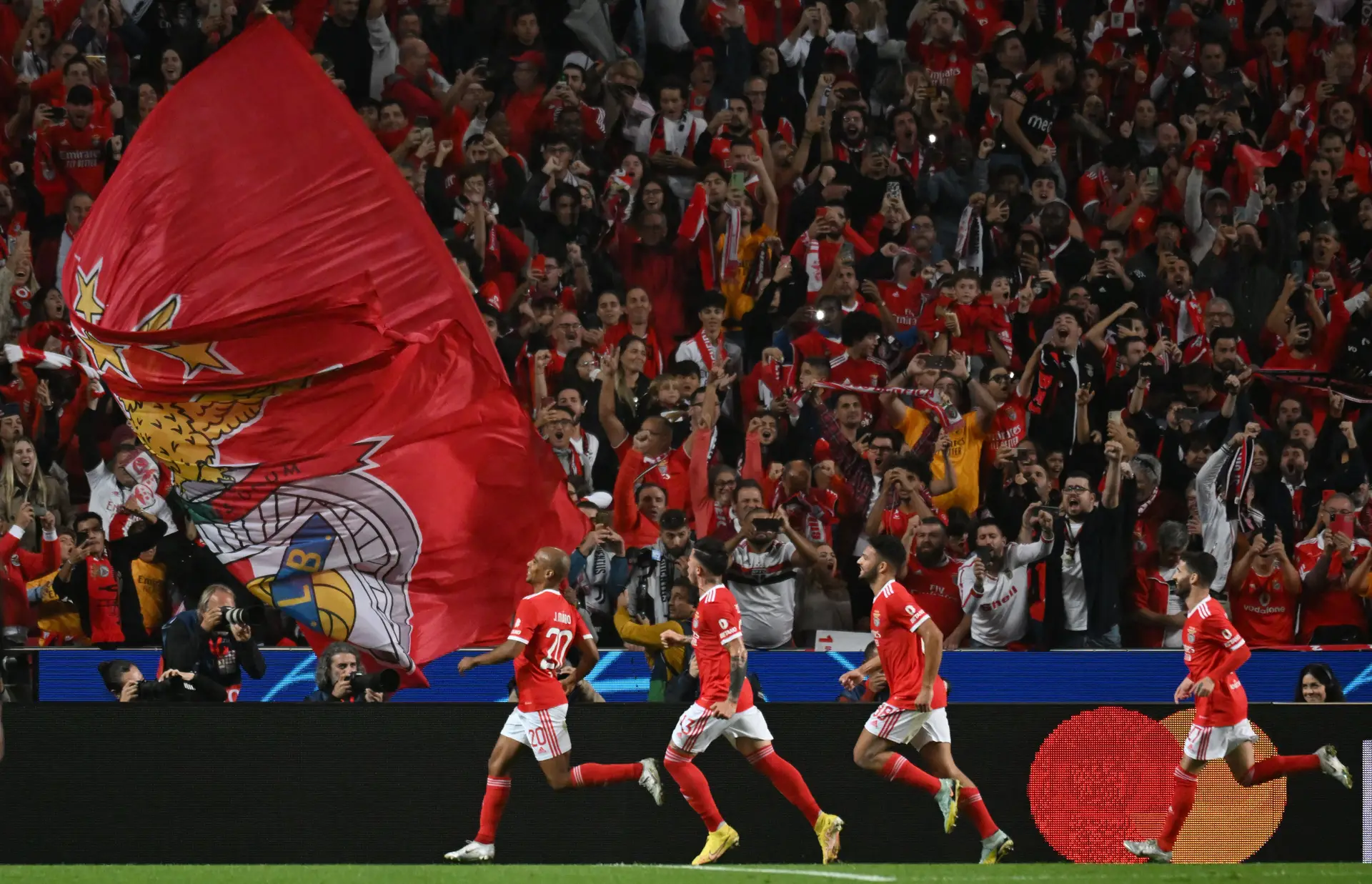 Em direto: Benfica 0-2 Inter (terminado)
