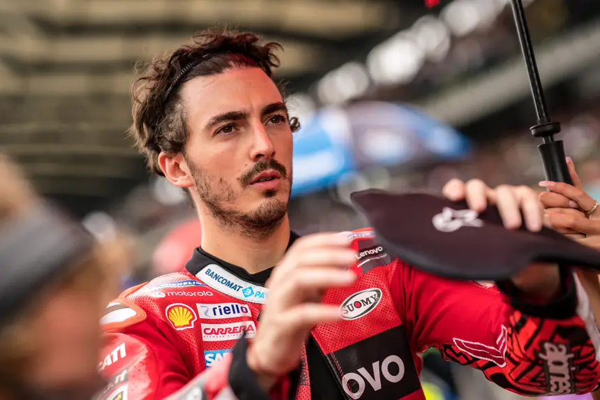 Bagnaia escapa na frente e vence a primeira etapa em Portugal