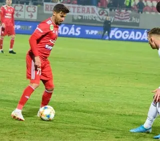 Num jogo do Kisvárda, na Hungria