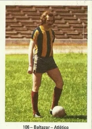 O pai de Bruno, Fernando Baltazar, que foi jogador do Oriental, faleceu aos 44 anos, de morte súbita