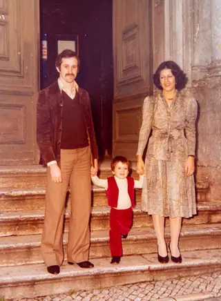 Com os pais, Fernando e Adelina Baltazar