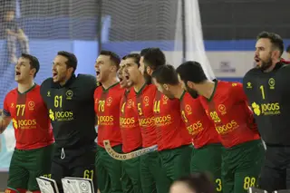 Hóquei em patins: Portugal até esteve na frente mas falha revalidação do título mundial frente à Argentina