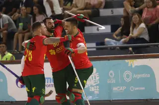 Hóquei em Patins: Portugal nos quartos, Angola perdeu frente à Argentina no  Mundial