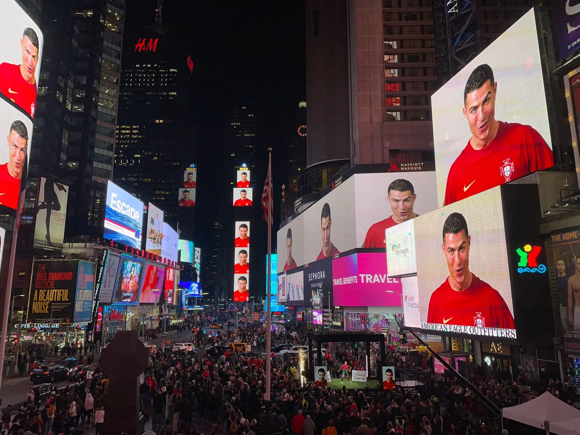Ronaldo em Nova Iorque? Figura de cera de CR7, revelada em Times Square, é a nova atração do Madam Tussauds