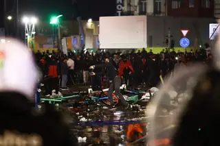 Após o jogo do Mundial, adeptos belgas e marroquinos confrontam-se com polícia nas ruas de Bruxelas