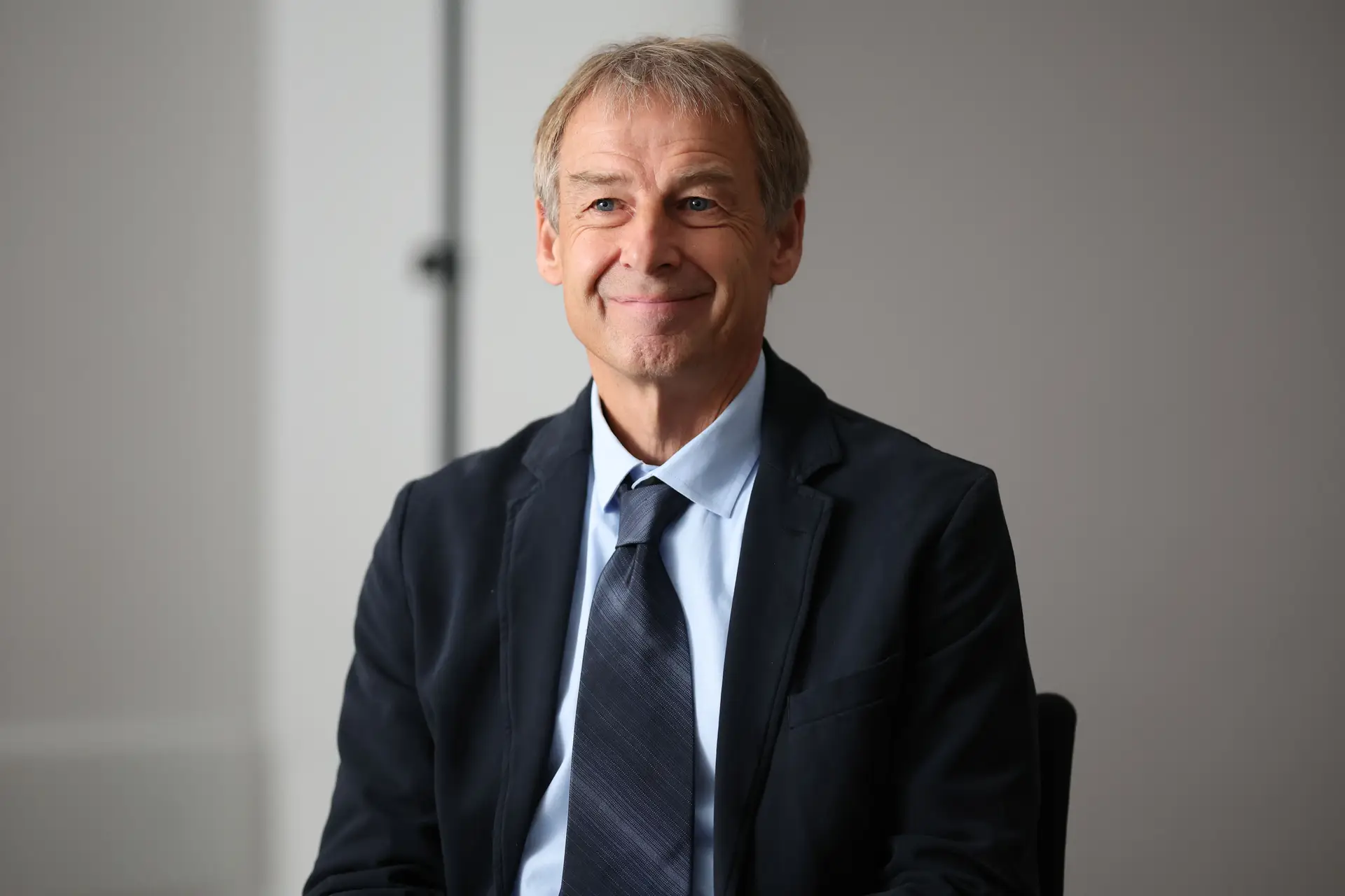 Klinsmann sugeriu que “a cultura” do Irão é influenciar os árbitros. E o Irão sugere que o alemão dos “mergulhos dramáticos” deixe a FIFA