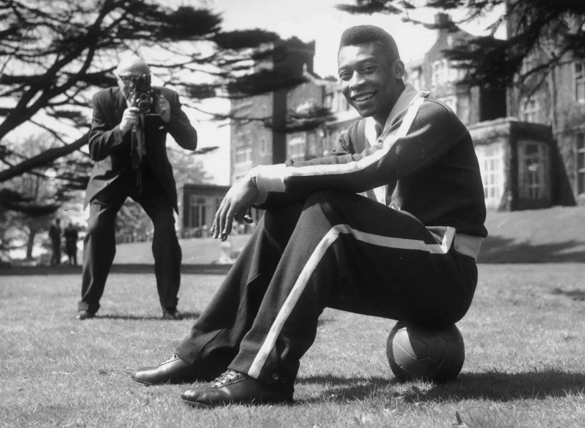 “Inspiração para tantos milhões”, “a sua magia permanecerá”: Cristiano Ronaldo, Neymar Jr. (e tantos outros) reagem à morte de Pelé