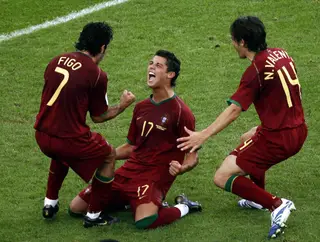 Ronaldo, celebrando o primeiro golo em mundiais, contra o Irão