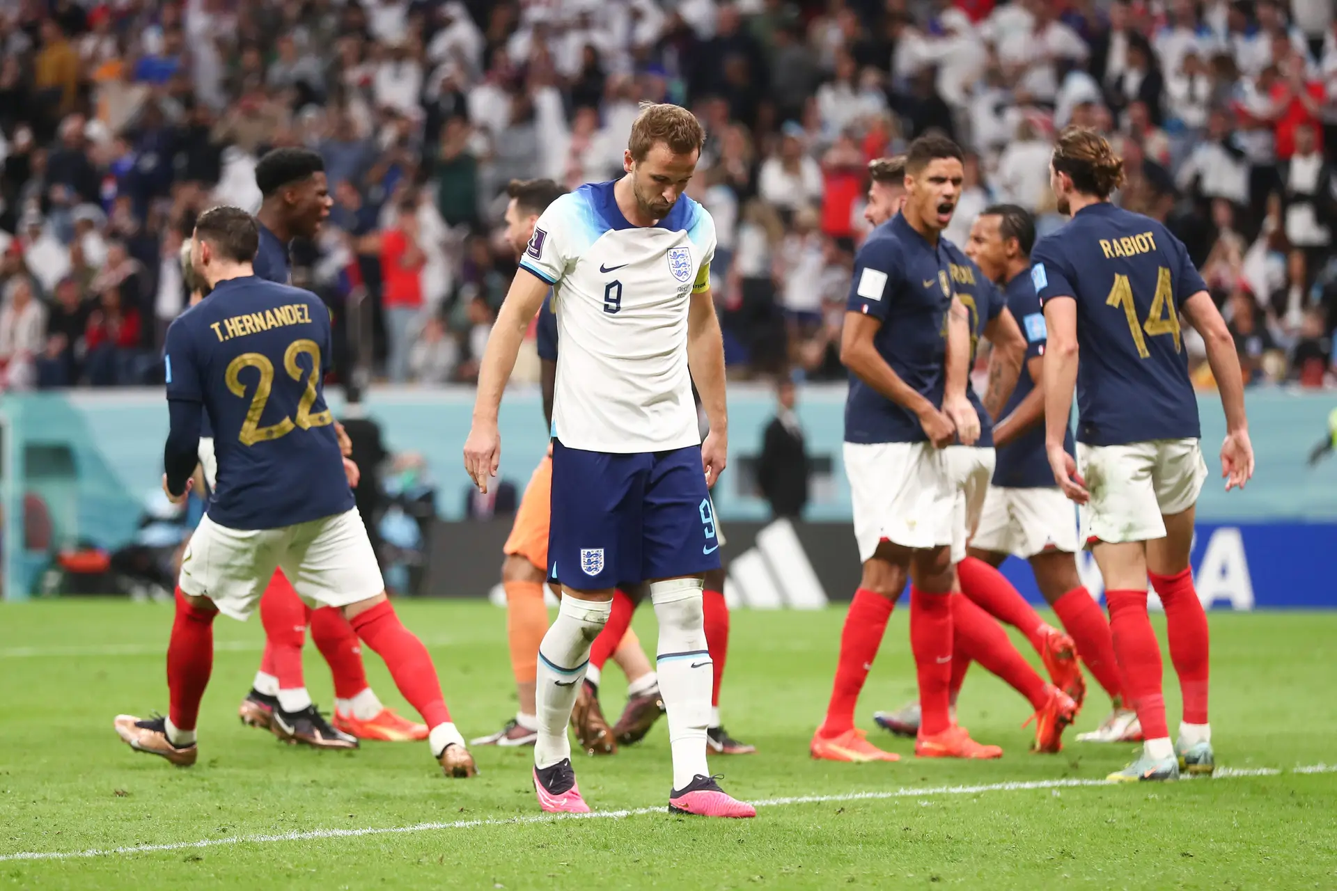 Inglaterra - França. Kane, Maguire, Giroud e os elevadores da glória