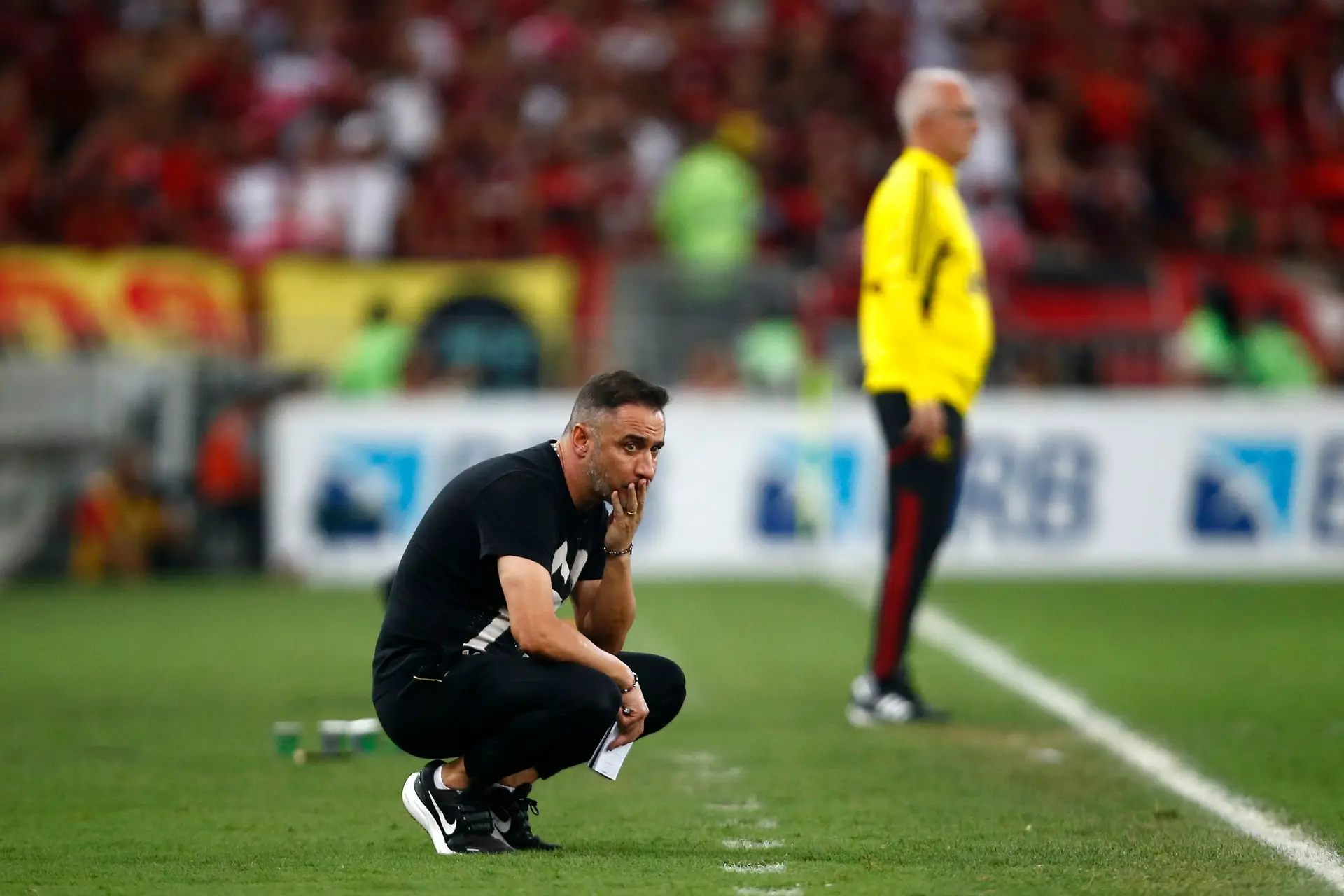 Presidente do Corinthians diz que Vítor Pereira “mentiu” e “enganou todos”