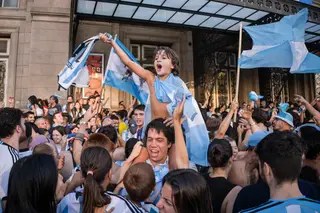 Fotogaleria: Argentina une-se na festa pela glória no Mundial. As imagens dos festejos ao título no país
