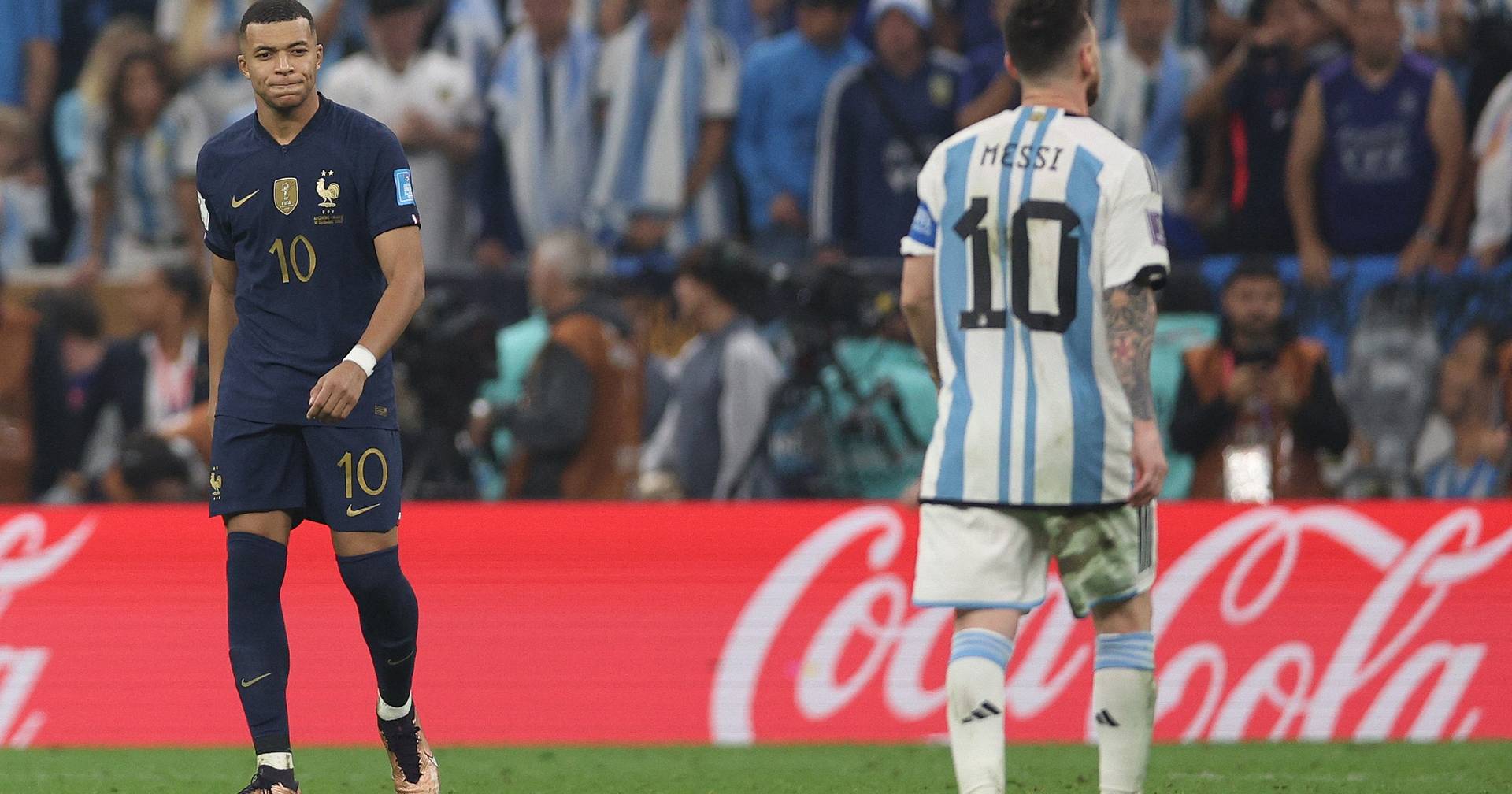 Liga de futebol dos EUA suspende jogador argentino por insultos