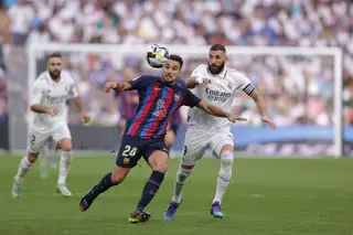 La Liga volta a ser marcada pelo duelo entre Real e Barça