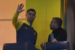 Com Cristiano Ronaldo nas bancadas a acenar, Talisca dá a vitória ao Al-Nassr contra Pepa
