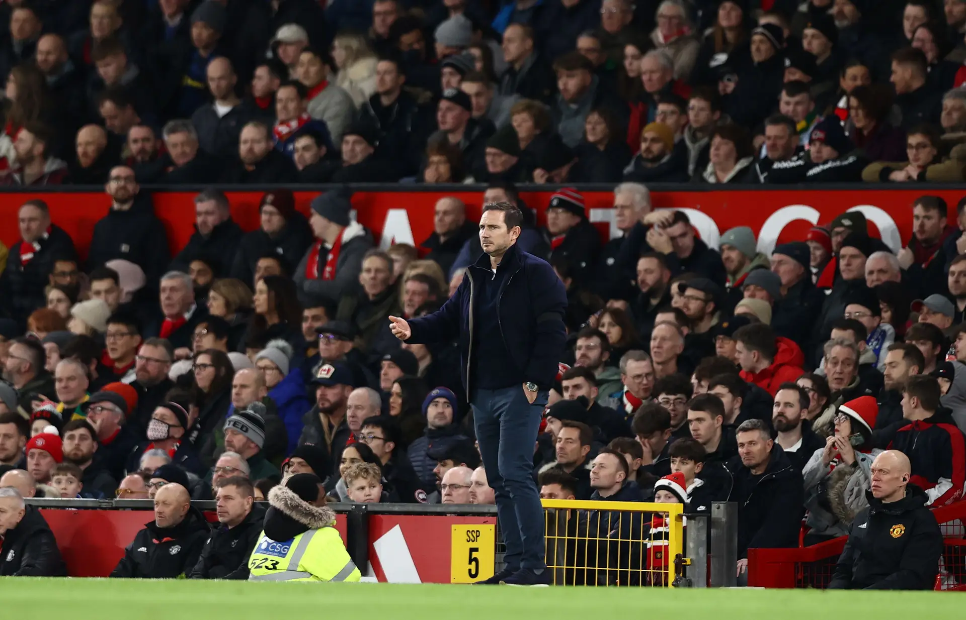 Federação inglesa investiga cânticos homofóbicos para Frank Lampard no United-Everton para a Taça