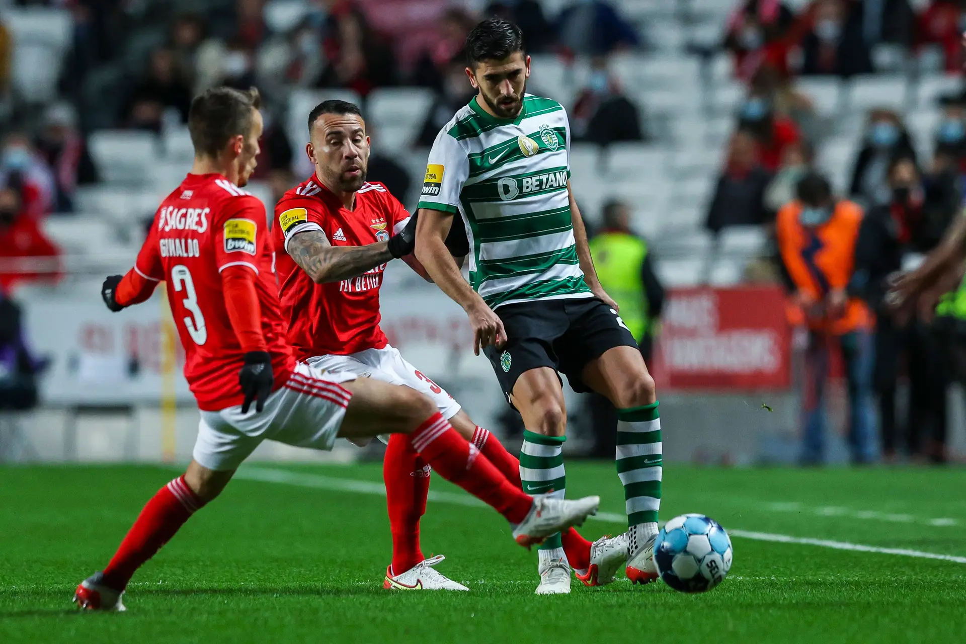 Aqui estão os onzes para o Benfica - Sporting da 16.ª jornada