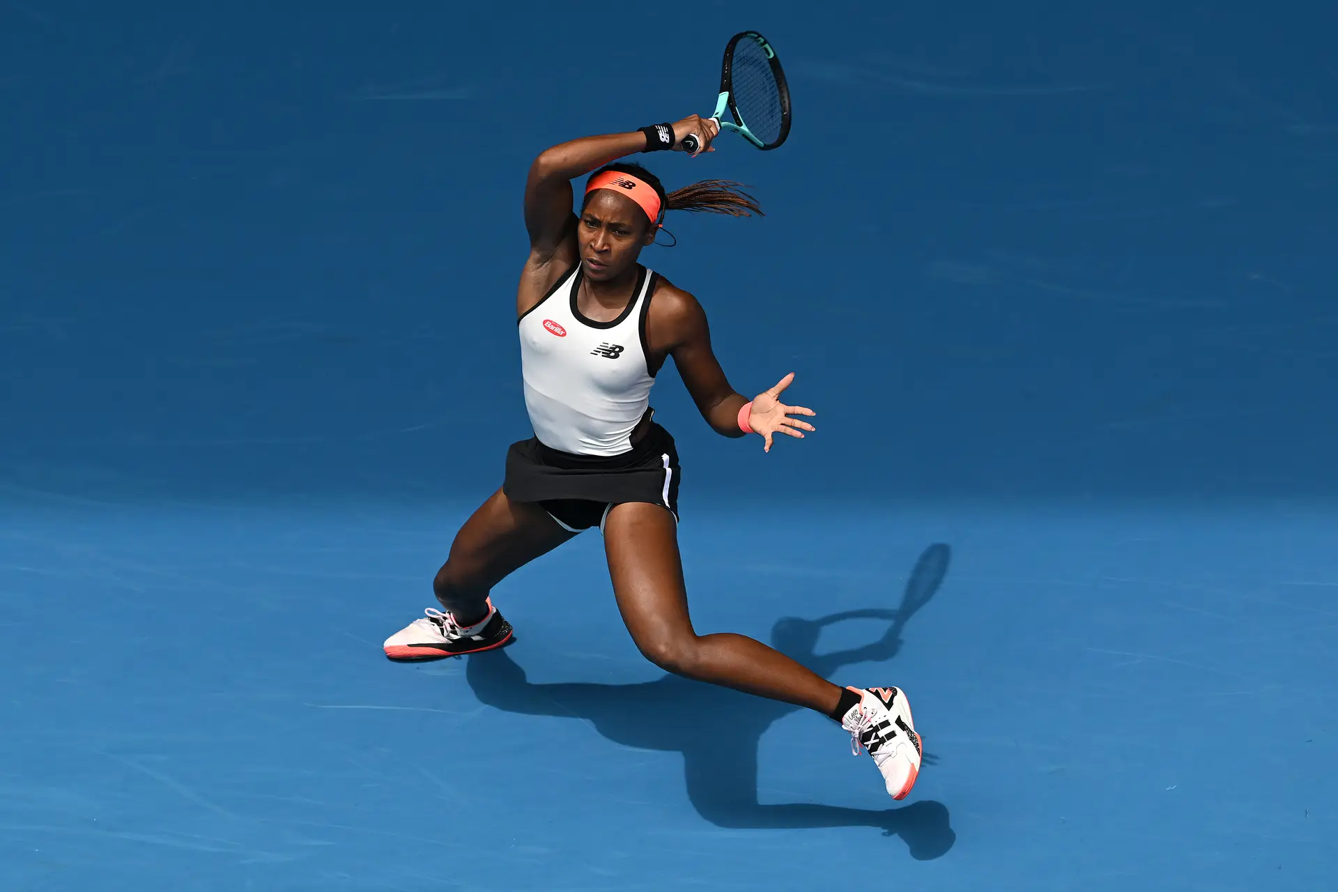 Estará o futuro da raquete nas mãos delas? A resposta de Coco Gauff e Emma Raducanu começa no mesmo court do Open da Austrália