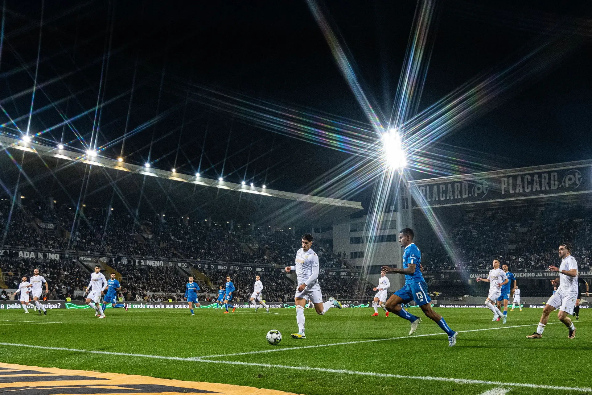 V Sports reduz participação na SAD do Vitória e deixa de ter qualquer representante na administração para cumprir com regras da UEFA
