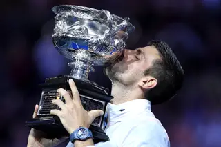 A facilidade do extraordinário para Djokovic: sérvio derrota Tsitsipas, vence o Open da Austrália e iguala Nadal com 22 'majors'