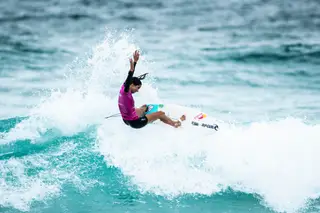Teresa Bonvalot perde nos ‘oitavos’ e acaba em 9.º na primeira etapa do circuito mundial de surf