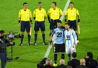 Suárez e Messi, em 2017, na promoção inicial da candidatura de Argentina e Uruguai, à qual se juntam Chile e Paraguai