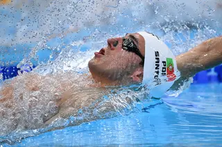 O treino conciliado com os estudos - a experiência do nadador olímpico Francisco Santos