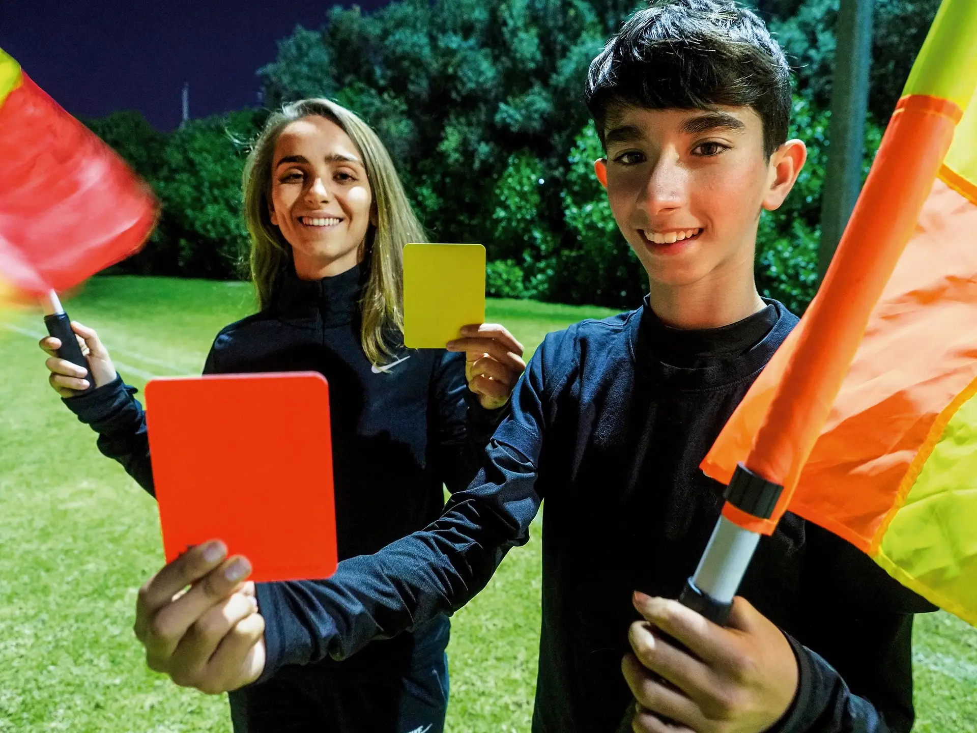 Apesar de tudo, porque querem eles ser árbitros?
