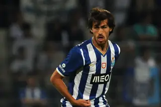 “No FC Porto, o Paulo Fonseca batia à porta para entrar no balneário, não abriam e diziam-lhe: ‘O treino é só às 10h30’. Eram muitos egos”