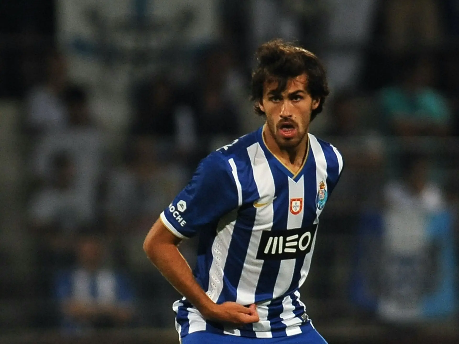 “No FC Porto, o Paulo Fonseca batia à porta para entrar no balneário, não abriam e diziam-lhe: ‘O treino é só às 10h30’. Eram muitos egos”